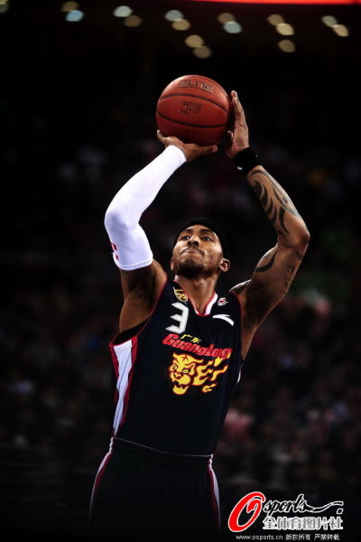 转会期华盛顿奇才调整名单以备CBA常规赛；远射贴柱环节打磨；引发热议；细节决定成败的简单介绍